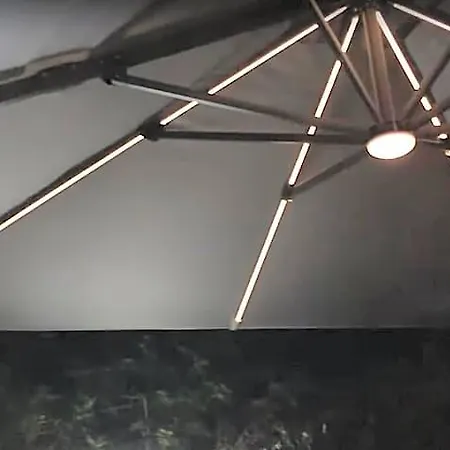 펜션 Leonardo 키아